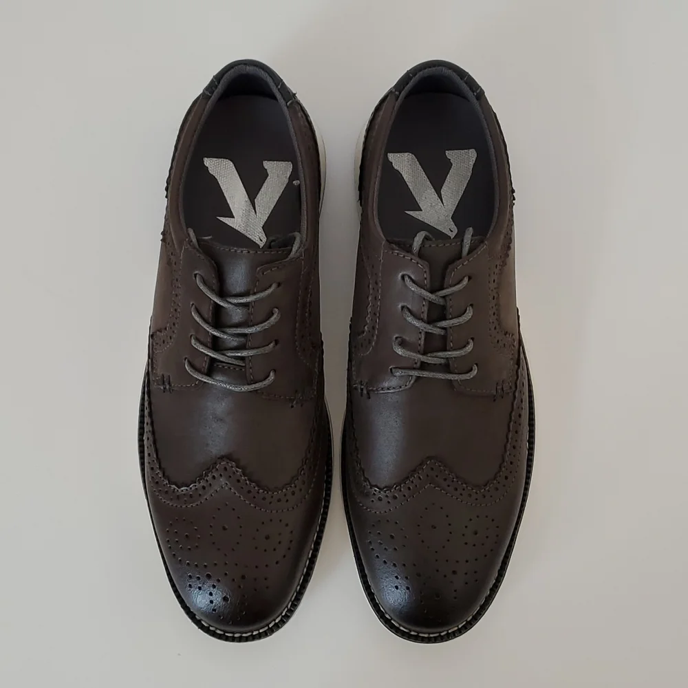 Vance Co. Drake Leather Wingtip Oxford in Dark Grey/Black - Picture 13 of 15